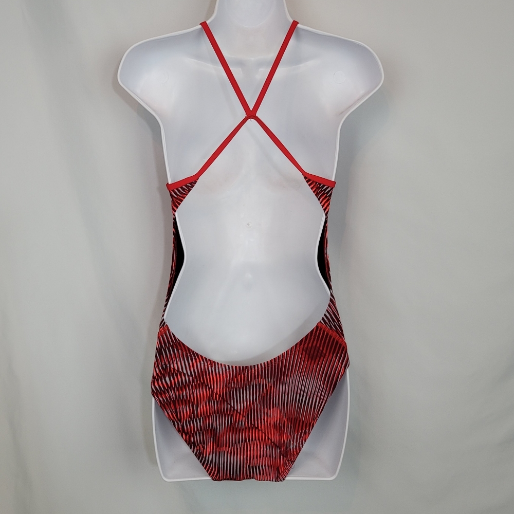 Nike One Piece Swimsuit - Picture 4 of 6